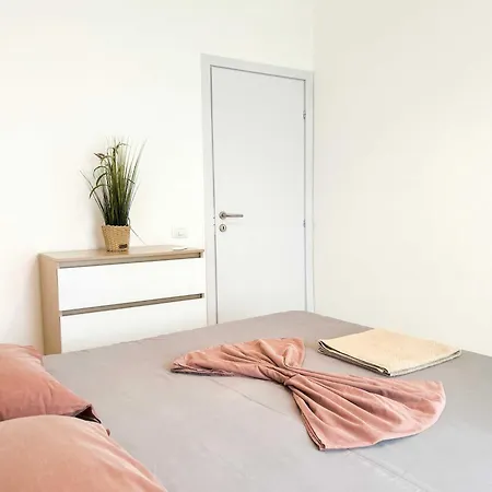 Riviera Nest Haven D42 *