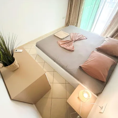 Riviera Nest Haven D42 *