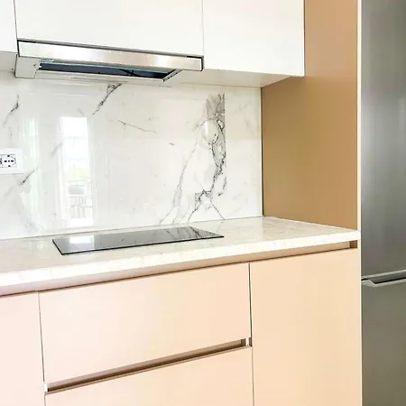 Апартаменты Riviera Nest Haven D42