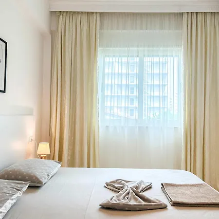 Апартаменты Riviera Nest Haven D42 *
